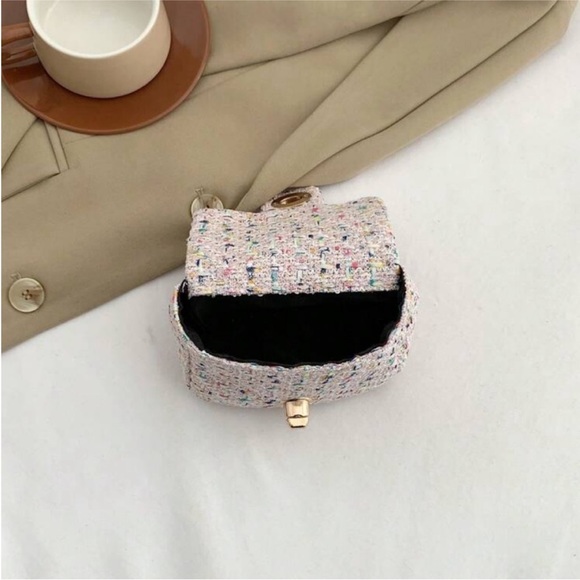 Chic Pink & Rainbow Multi Tweed Mini Flap Crossbody Bag w Top Bow OS New - Picture 3 of 6